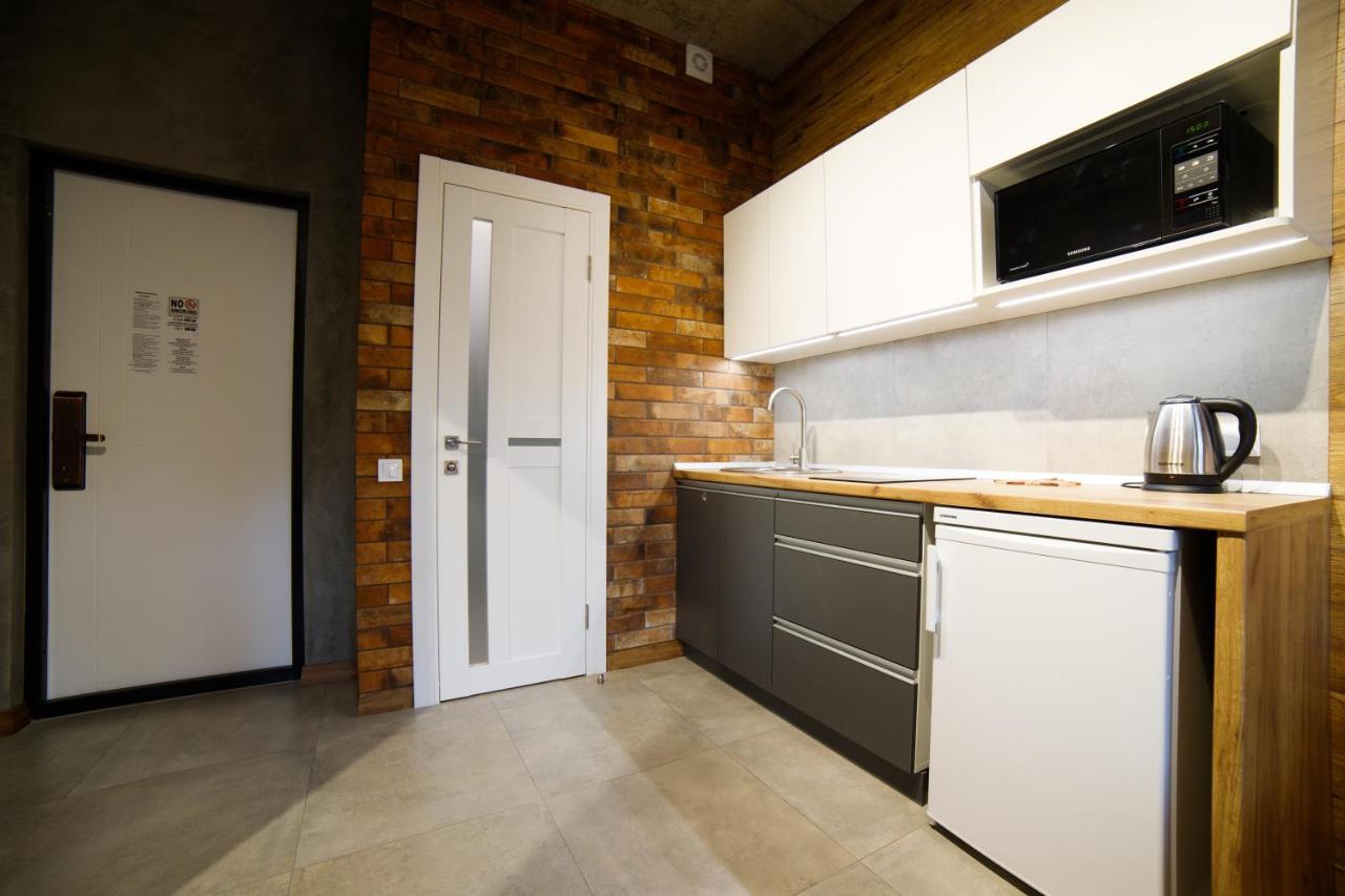 Lux Apartments Lviv Exterior photo